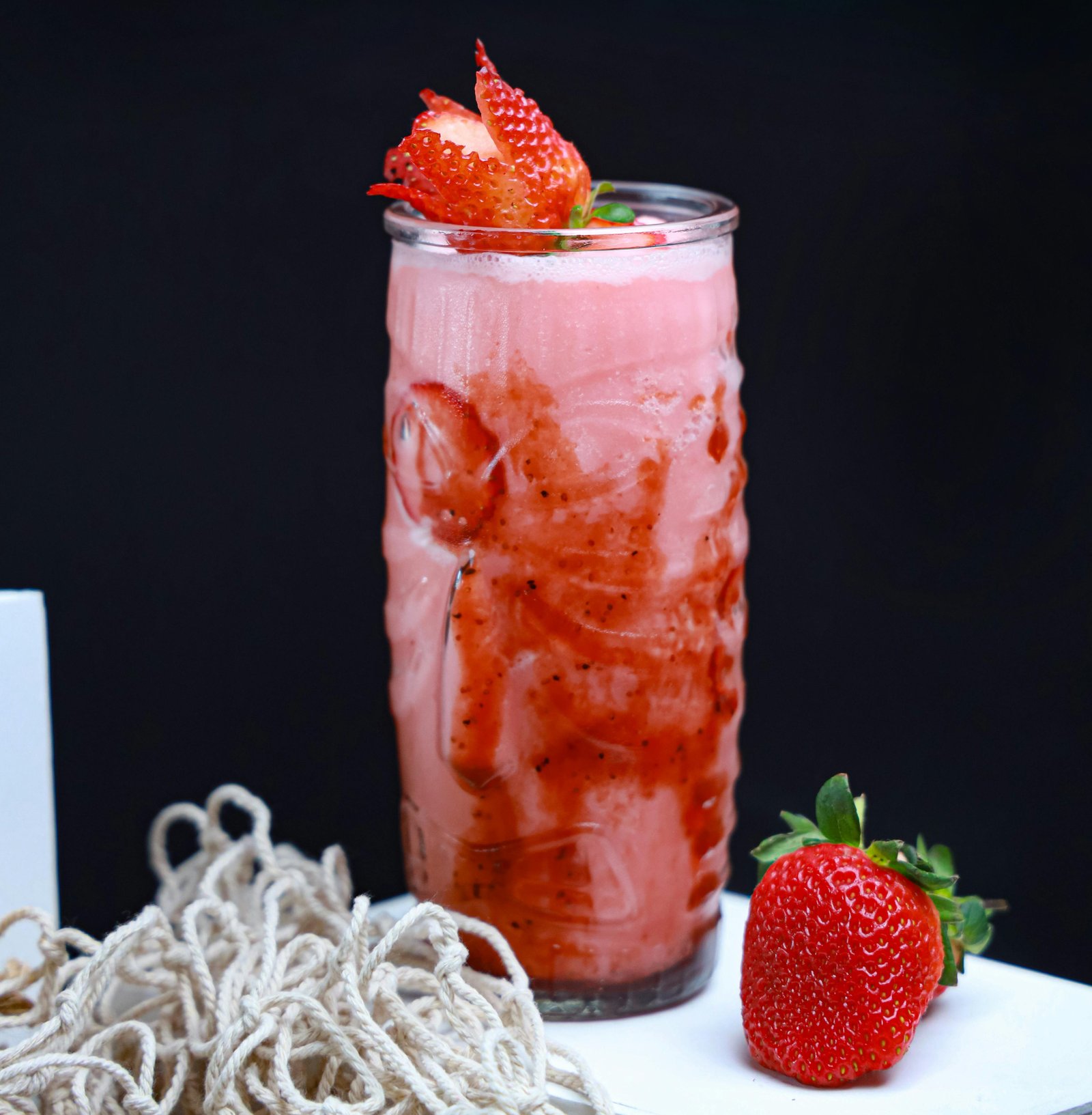 صورة سموذي فراولة